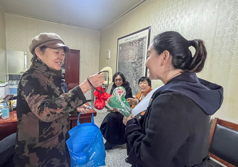 1335165f66d2cgai.jpg